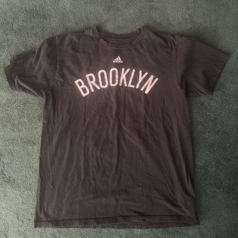 Brooklyn Nets Black T-Shirt - men’s large